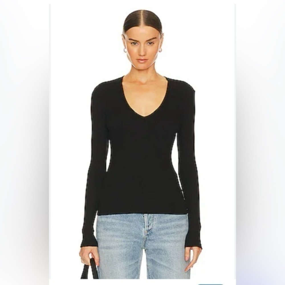 n:philanthropy Vicki V Neck Long Sleeve in Black Cat